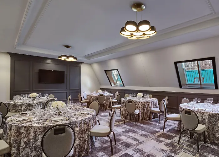 The Lasalle Chicago, Autograph Collection 4* Chicago