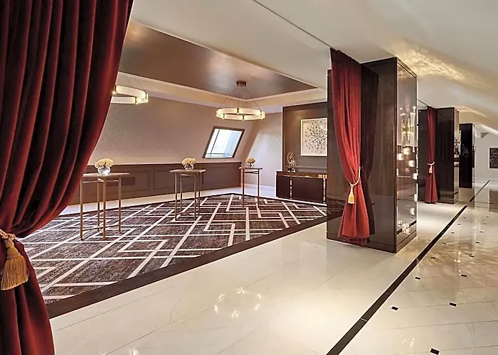 The Lasalle Chicago, Autograph Collection 4* Chicago